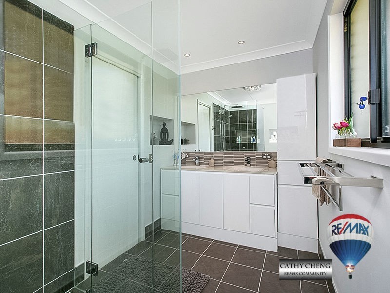 14 Strathairlie SQ, Macgregor QLD 4109