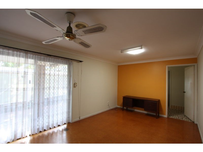 33 Chauvin street, Robertson QLD 4109