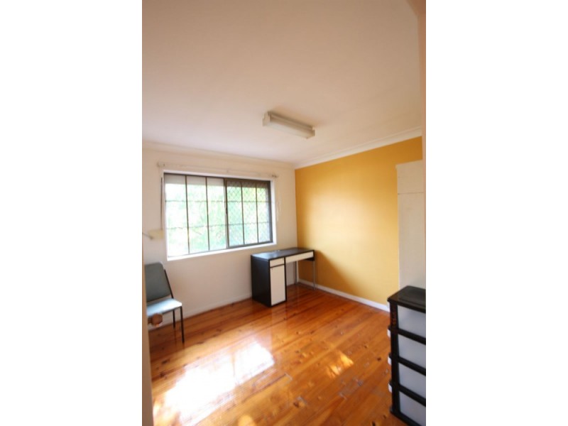 33 Chauvin street, Robertson QLD 4109