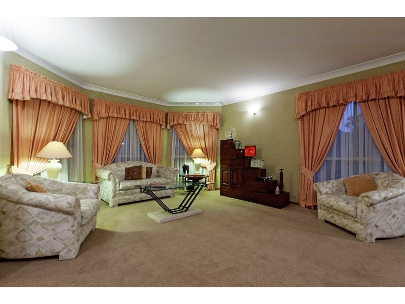 9 Wentworth Place, Carindale QLD 4152