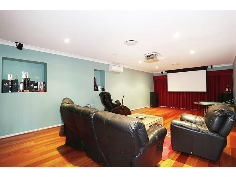 35 Rokeby Dr, Parkinson QLD 4115