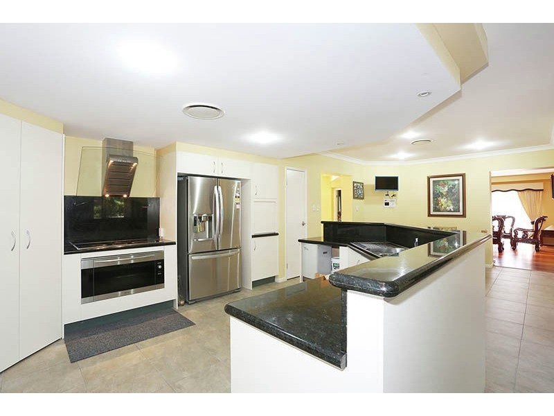 35 Rokeby Dr, Parkinson QLD 4115