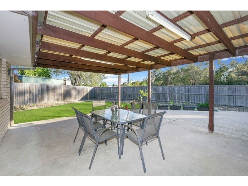 70 Casuarina Crescent, Calamvale QLD 4116
