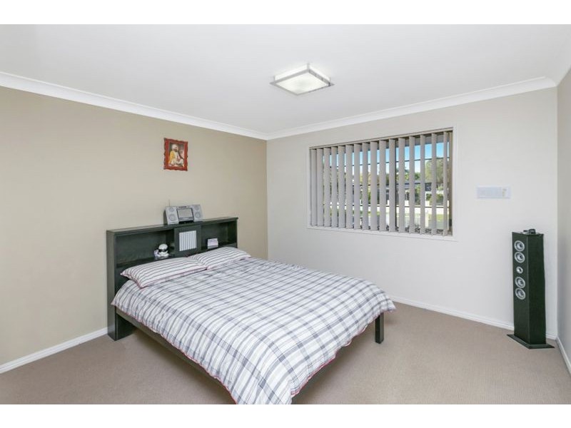 70 Casuarina Crescent, Calamvale QLD 4116