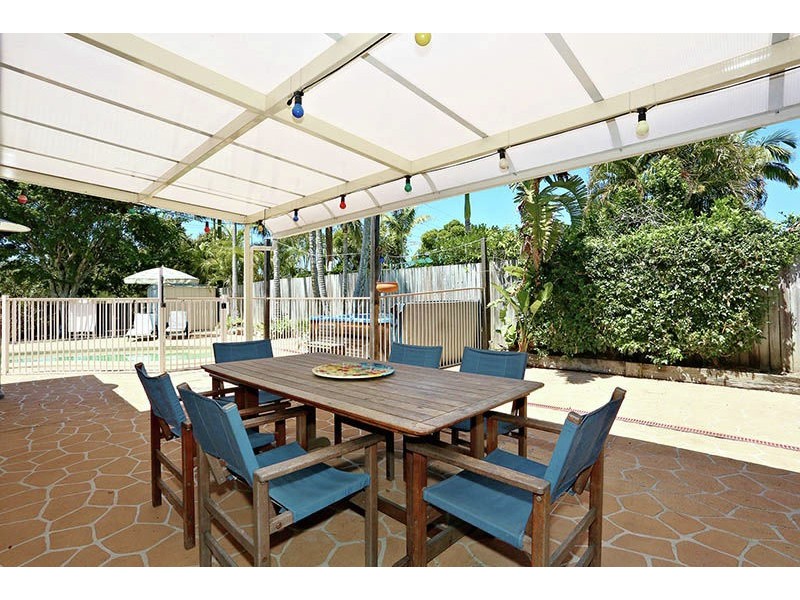 66 Blue Grass Crescent, Eight Mile Plains QLD 4113