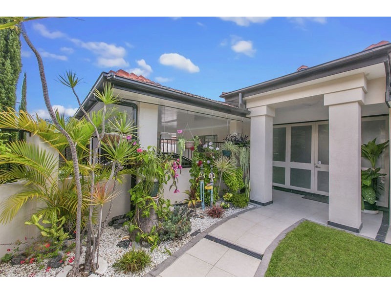 12 Moorgate Street, Macgregor QLD 4109