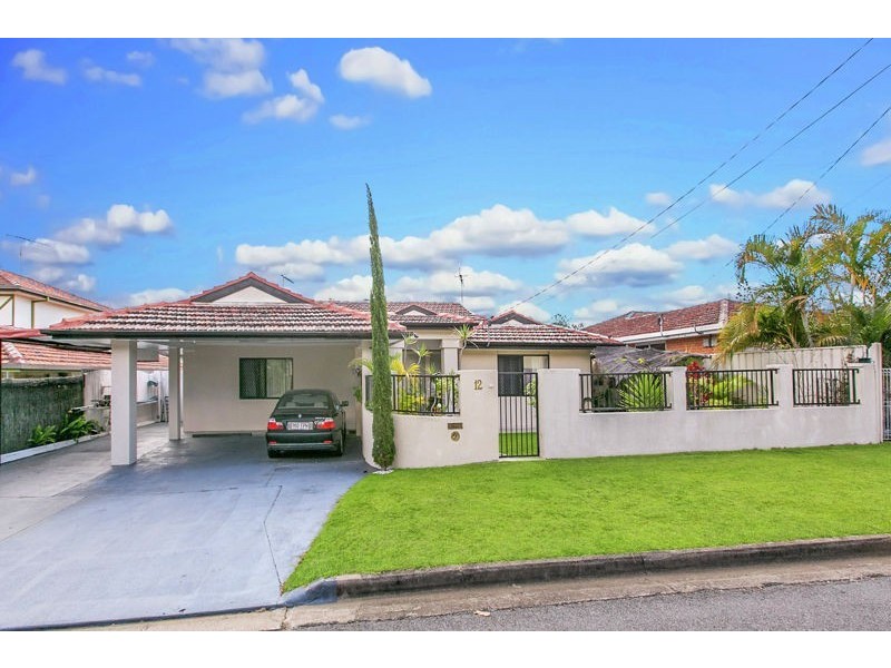 12 Moorgate Street, Macgregor QLD 4109
