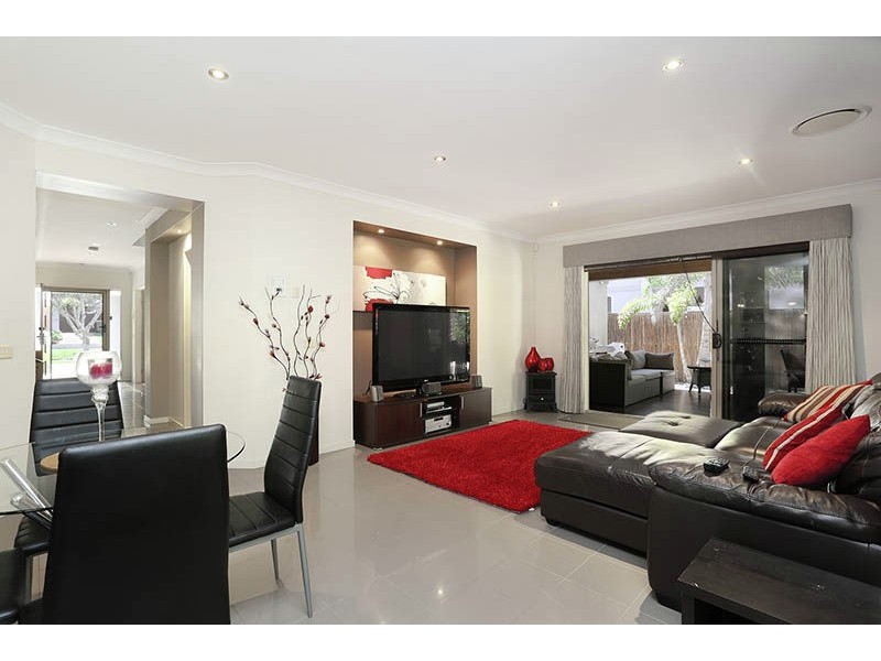 5 Paperbark Crescent, Heathwood QLD 4110