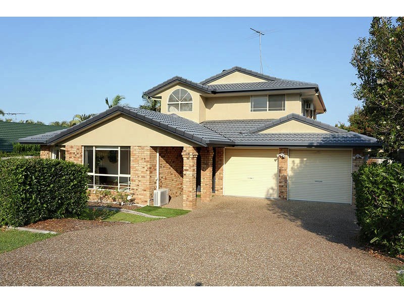 38 Hummingbird Crescent, Wishart QLD 4122