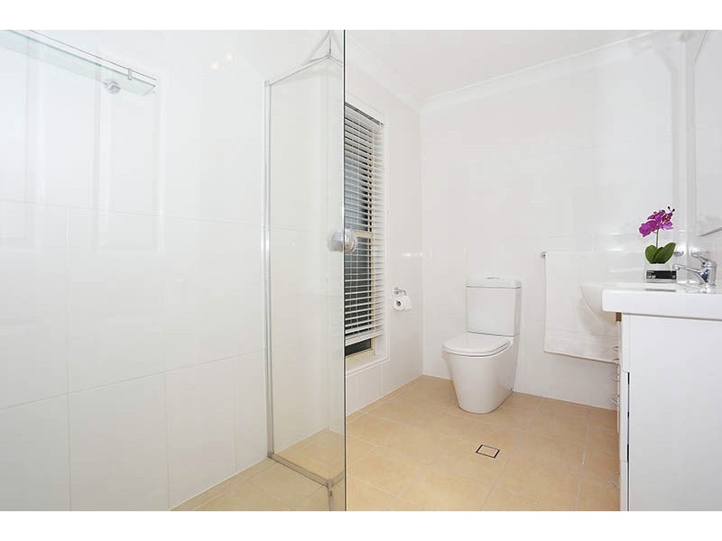 38 Hummingbird Crescent, Wishart QLD 4122