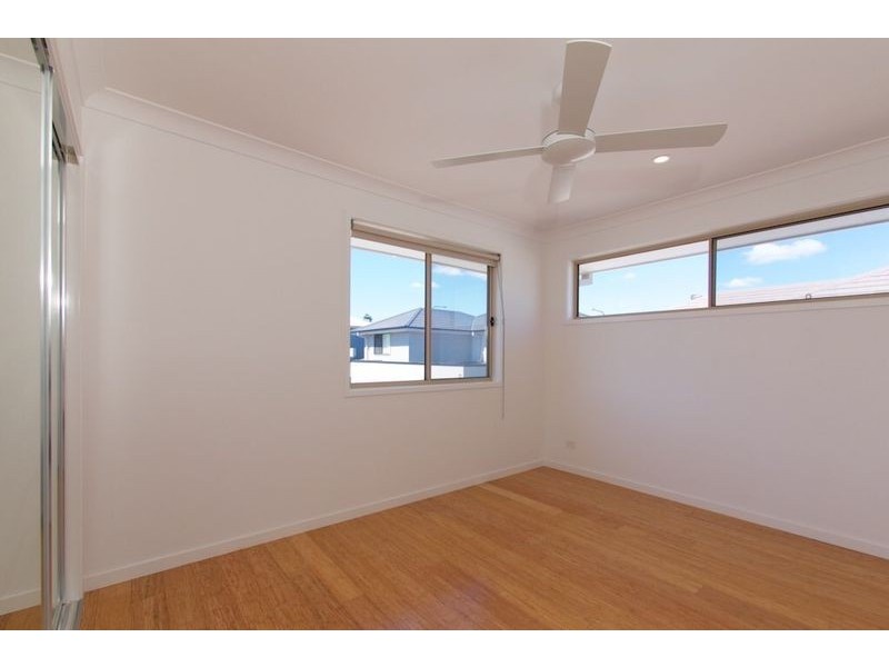 16 Hillcrest Street, Rochedale QLD 4123
