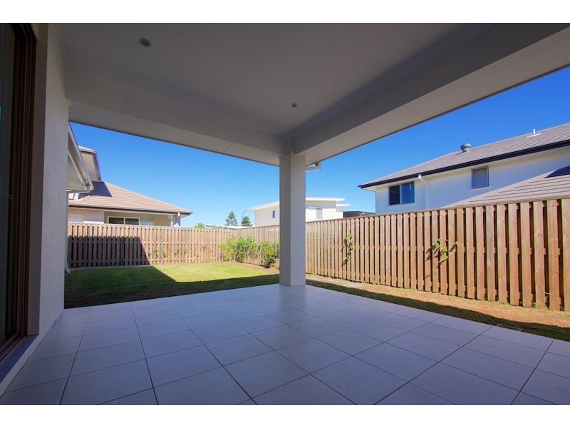 16 Hillcrest Street, Rochedale QLD 4123