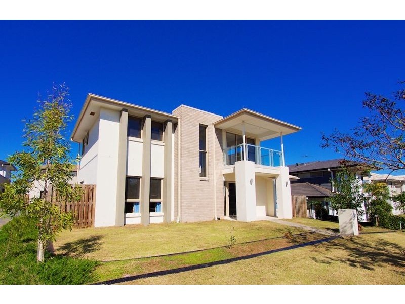 16 Hillcrest Street, Rochedale QLD 4123