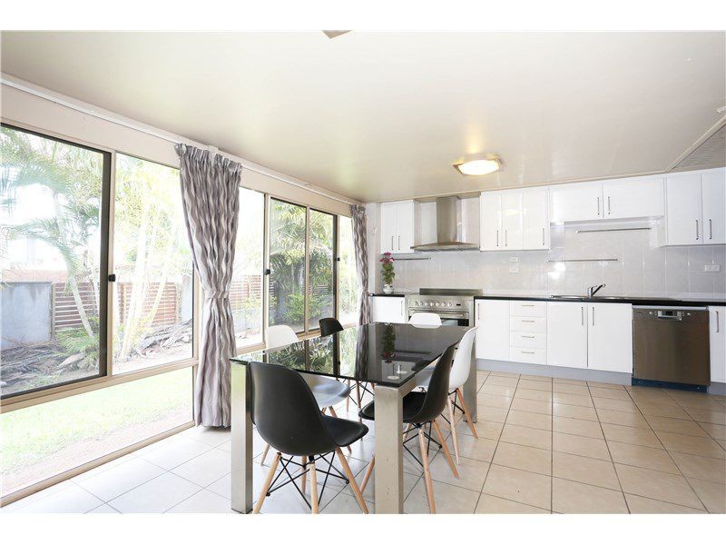 101 Levington Road, Eight Mile Plains QLD 4113