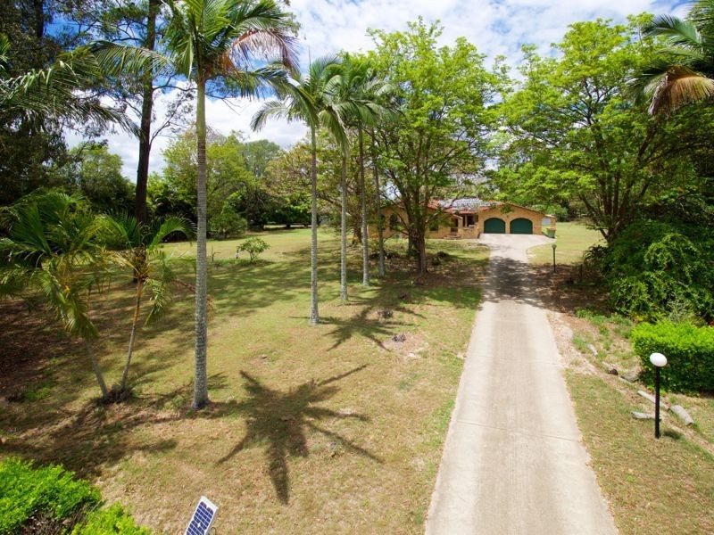 55 Crest Rd, Greenbank QLD 4124