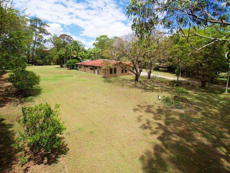55 Crest Rd, Greenbank QLD 4124