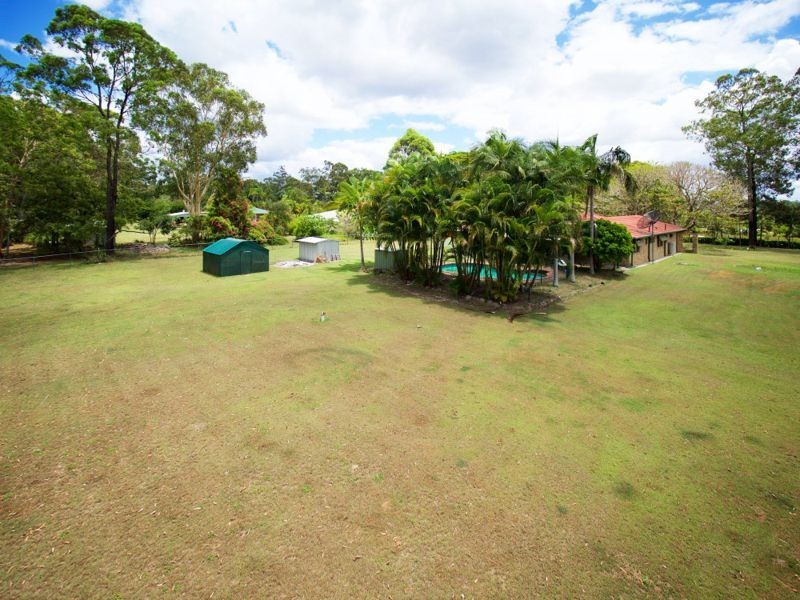 55 Crest Rd, Greenbank QLD 4124