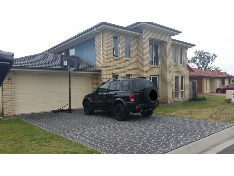 12 Lenton Place, Calamvale QLD 4116