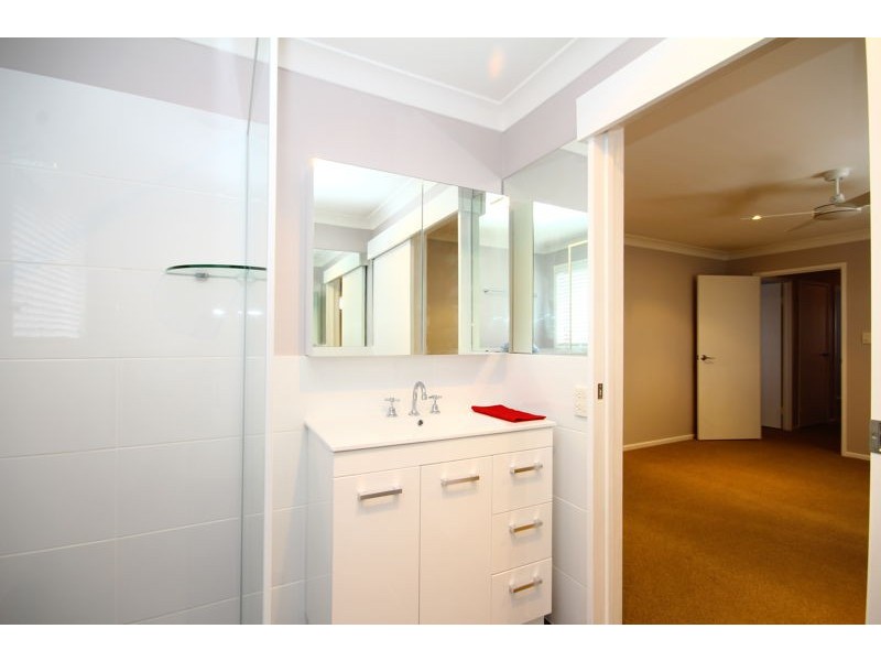 15 Falstaff Street, Sunnybank Hills QLD 4109