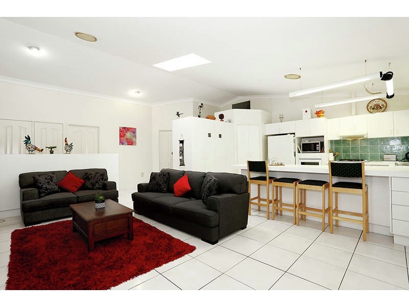 3 Felspar Street, Eight Mile Plains QLD 4113