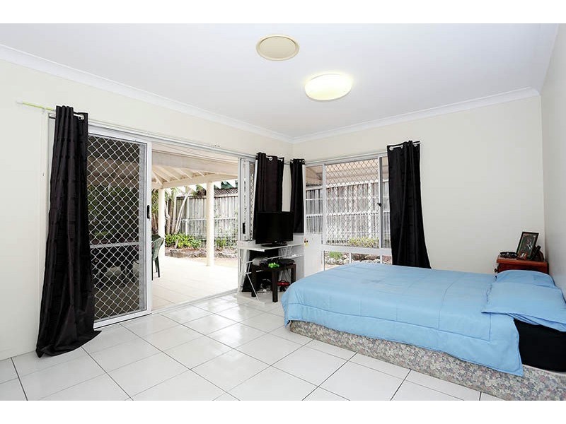 3 Felspar Street, Eight Mile Plains QLD 4113