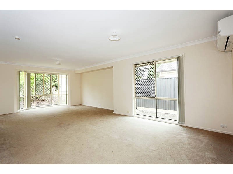10 Savanna Place, Eight Mile Plains QLD 4113