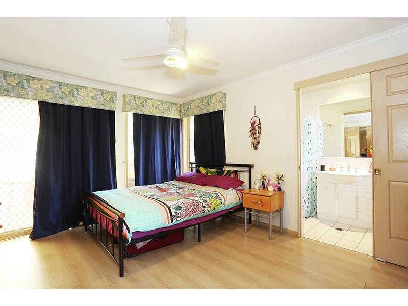 5 Cactus Court, Eight Mile Plains QLD 4113