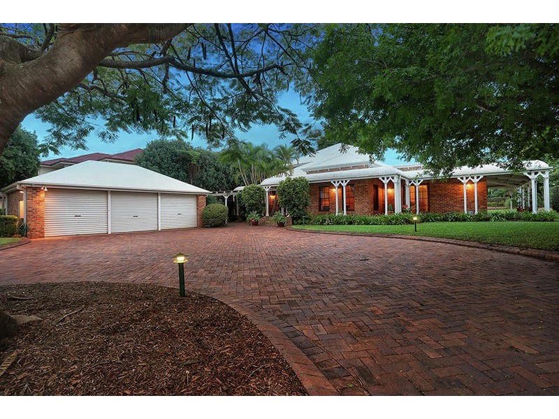 30 Veta Street, Robertson QLD 4109