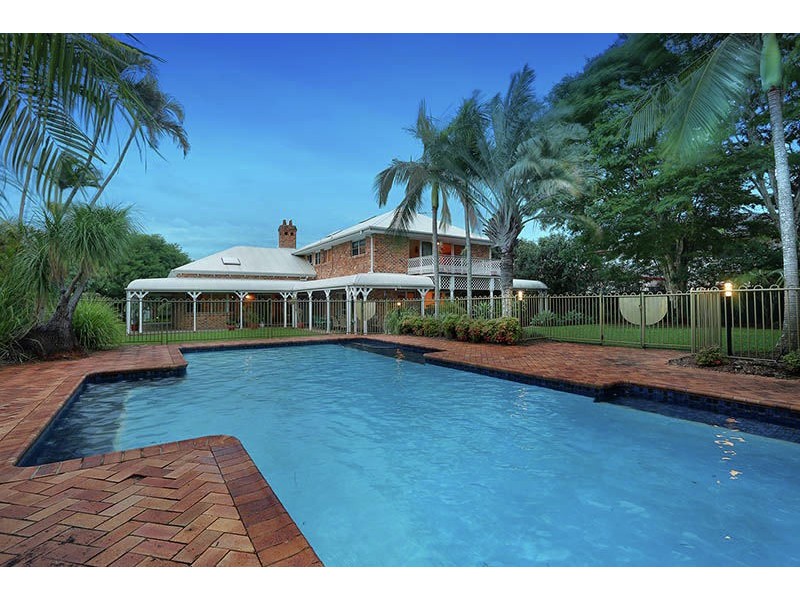 30 Veta Street, Robertson QLD 4109