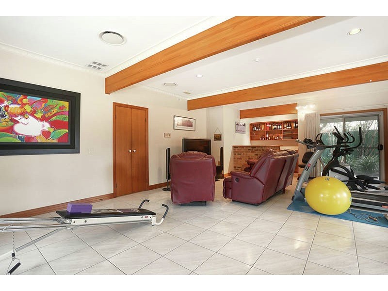 30 Veta Street, Robertson QLD 4109