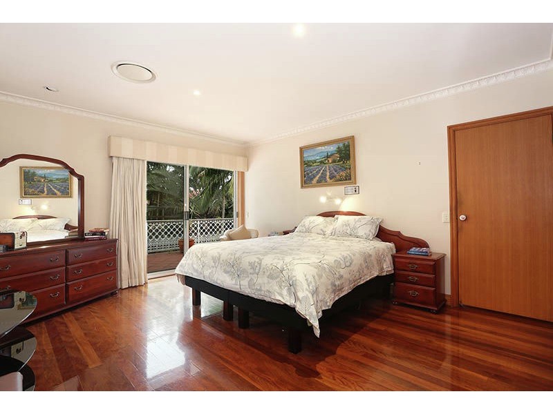 30 Veta Street, Robertson QLD 4109