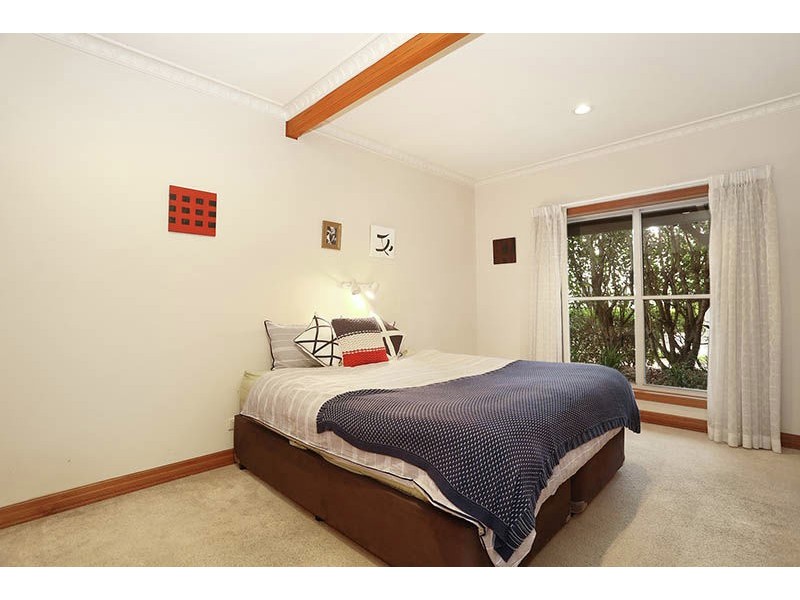 30 Veta Street, Robertson QLD 4109