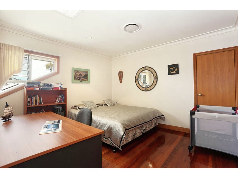 30 Veta Street, Robertson QLD 4109