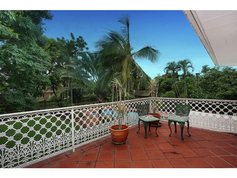 30 Veta Street, Robertson QLD 4109