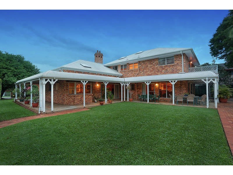 30 Veta Street, Robertson QLD 4109