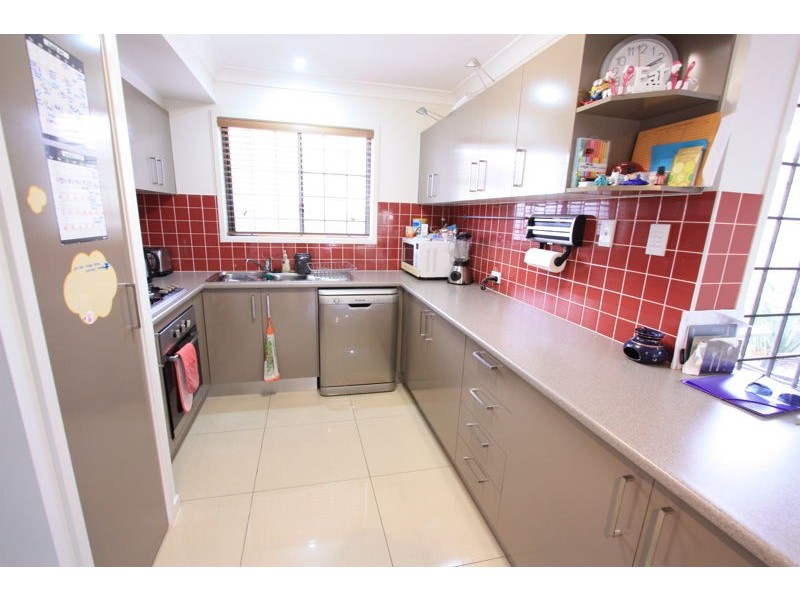 5/8 Charnwood ST, Sunnybank Hills QLD 4109