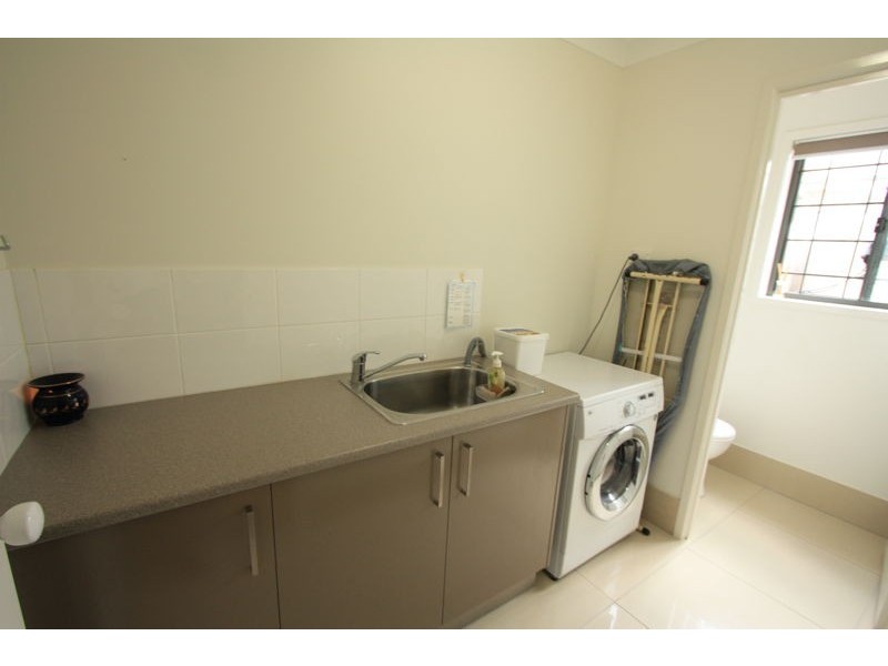 5/8 Charnwood ST, Sunnybank Hills QLD 4109