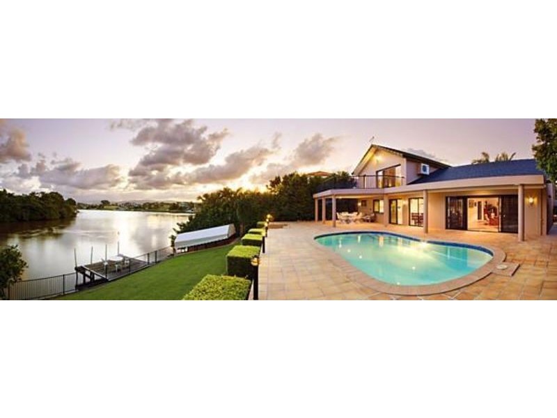 17 Donegal Crescent, Bundall QLD 4217
