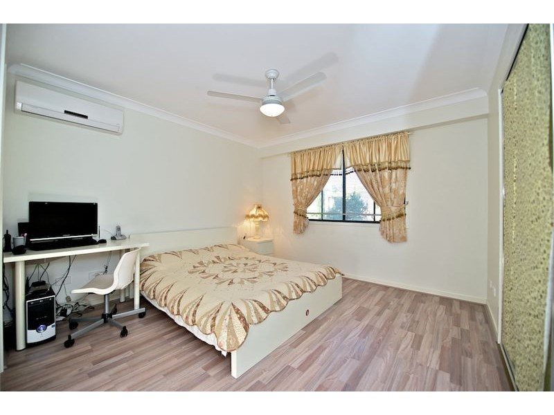 1/8 Charnwood Street, Sunnybank Hills QLD 4109