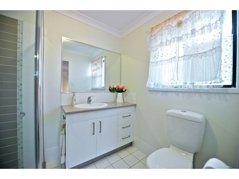 1/8 Charnwood Street, Sunnybank Hills QLD 4109