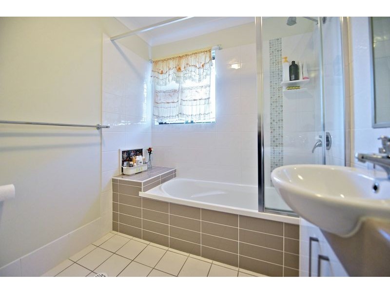 1/8 Charnwood Street, Sunnybank Hills QLD 4109