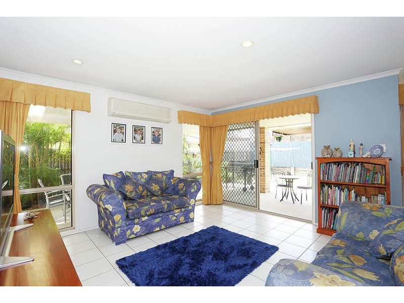 20 Oakview Street, Parkinson QLD 4115