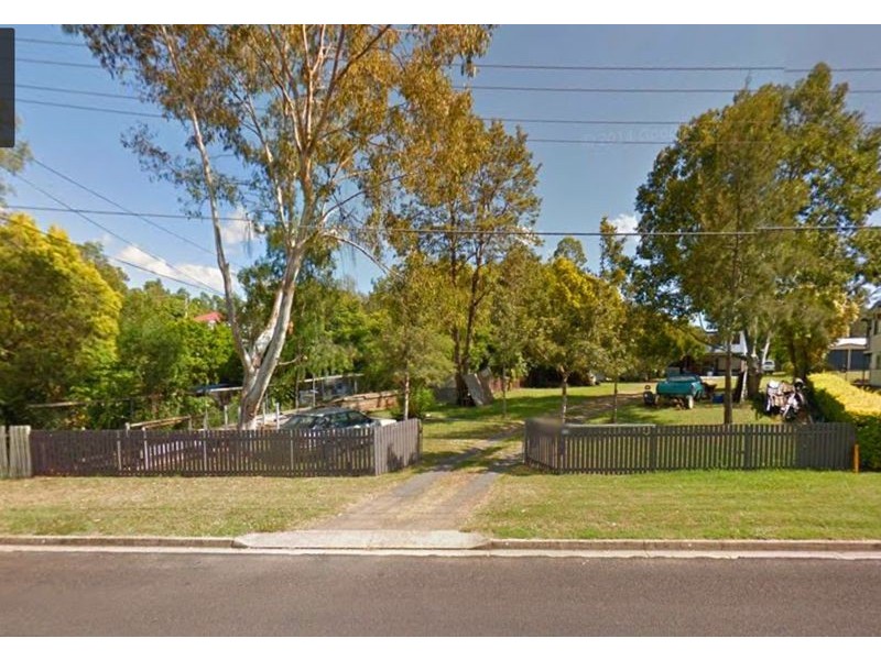 24 Vale Street, Bundamba QLD 4304