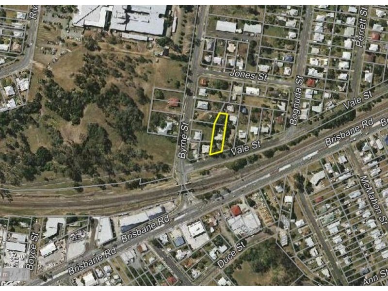 24 Vale Street, Bundamba QLD 4304