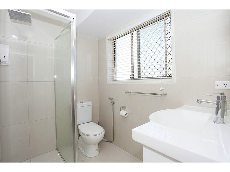 17 Poinciana Place, Eight Mile Plains QLD 4113