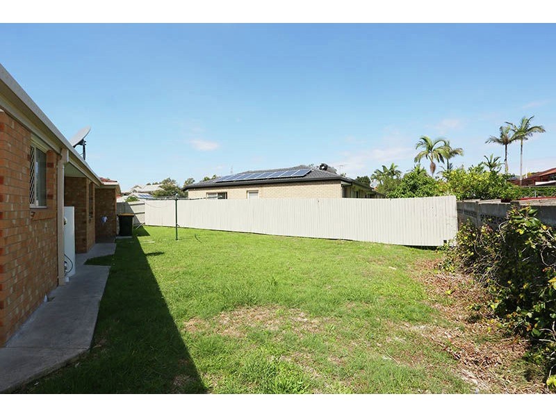 17 Poinciana Place, Eight Mile Plains QLD 4113