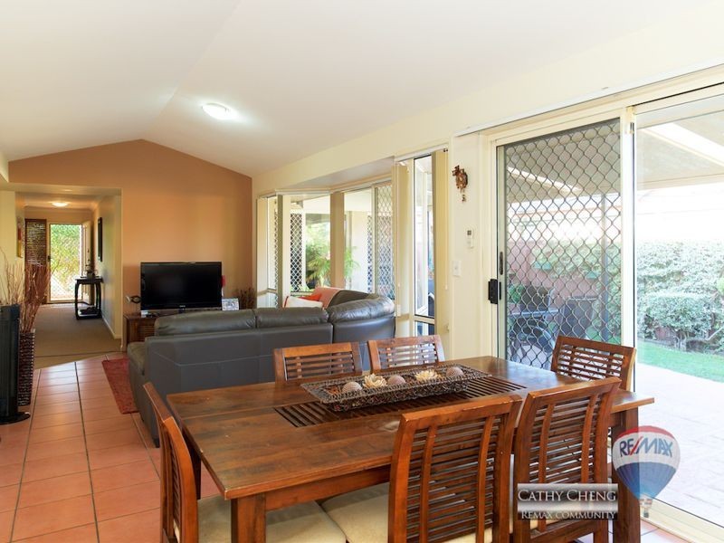 40 Orania Cres, Calamvale QLD 4116