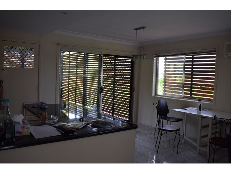 38 Dirkala street, Mansfield QLD 4122
