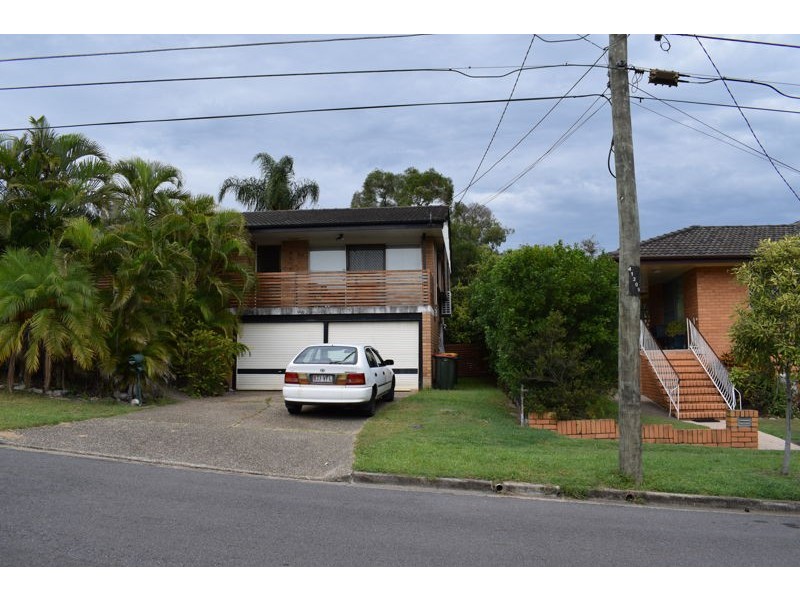 38 Dirkala street, Mansfield QLD 4122
