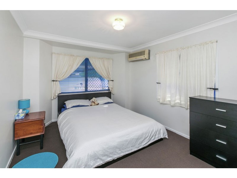 8 AUGSTEIN STREET, Coopers Plains QLD 4108